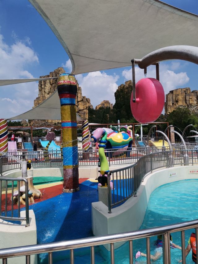 热带风暴水上乐园