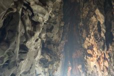 自然桥岩洞-科马尔县