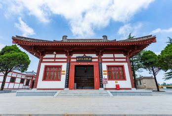 西安乾陵+懿德太子墓+袁家村一日游丨小车三环内接送丨可选包车【小车出行，精品小团，2-8人团，三环内接送，天天发团】