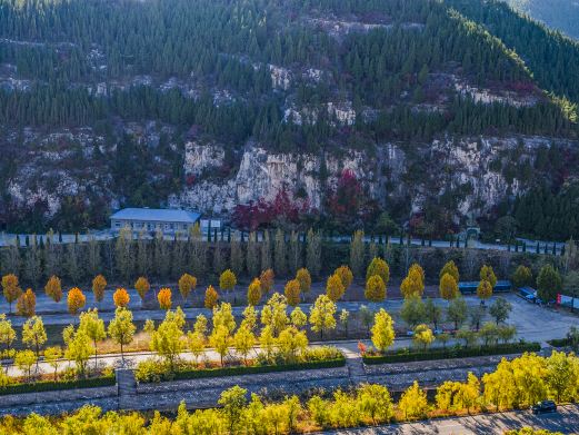 沂源鲁山溶洞群景区