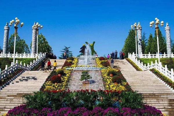 游晋城白马寺山森林公园