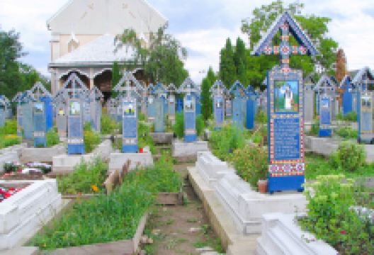 The Merry Cemetery景点图片