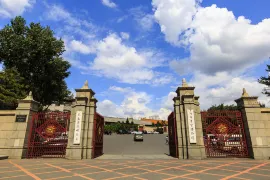 2-Day Changchun Tour: Discover Cinematic Magic and Jingyue Lake's Natural Beauty