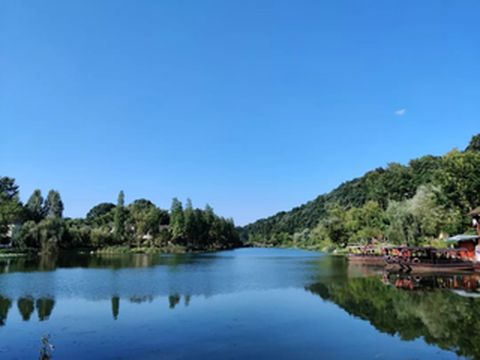 桃花源：有一种蓝，它沁人心脾，让你感受由眼到心的清凉