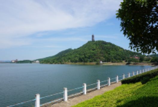 西湖滨水公园景点图片