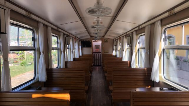 石屏米轨小火车