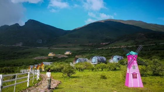 轎頂山旅遊度假區-轎頂山