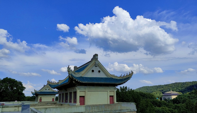高端人才的摇篮，国内最美的博士生公寓--武汉大学老斋舍风光