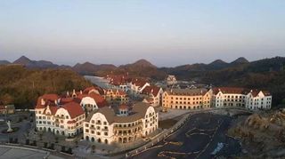 乡游黔中·关岭县 中兴村 │ 家门口的滑雪场,领略欧式风情