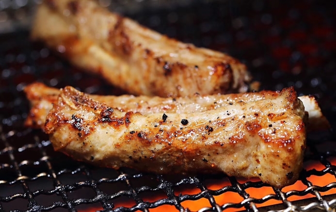 柳家院火盆烧烤六道菜