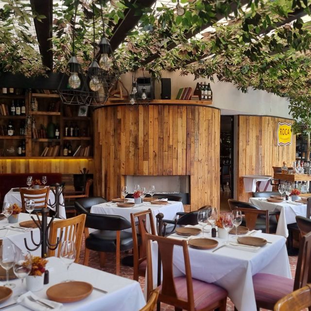 Roca Ostreria y Parrilla