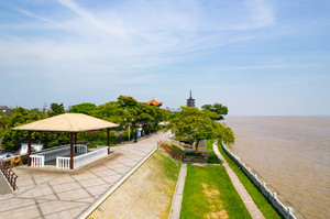 盐官镇游记图文-一年一度的盐官观潮之旅，坐标江南古城嘉兴海宁