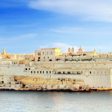 马耳他+蓝洞+旧薄荷街+上巴拉卡花园+圣安吉洛堡一日游