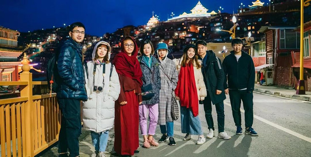 色达 ，愿一生都匍匐在朝圣的路上