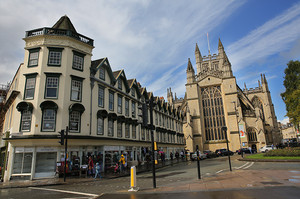 萨加达霍克县游记图文-英国巴斯两千年前的古罗马浴场，洗澡堂如此奢华，也是社交场所