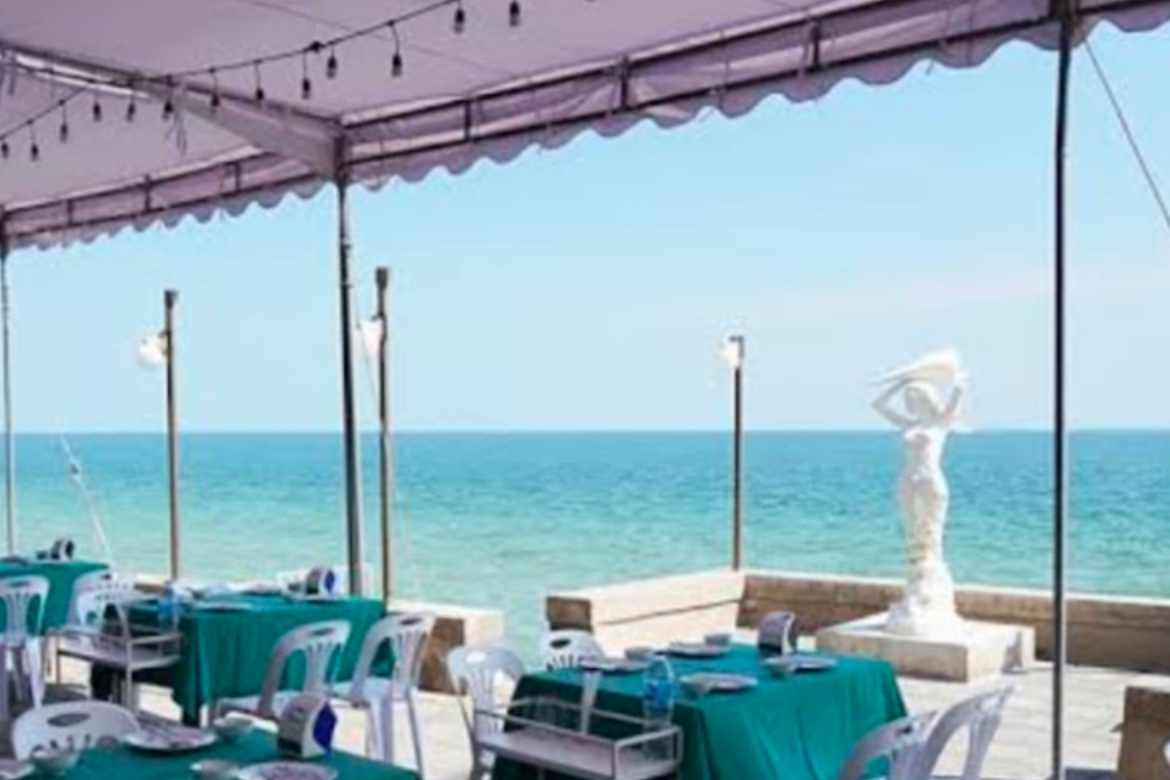 Baan Itsara Restaurant餐厅图片