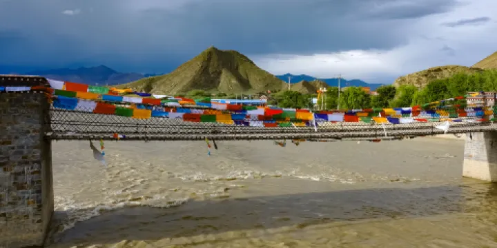 年楚河自然觀光遊覽區