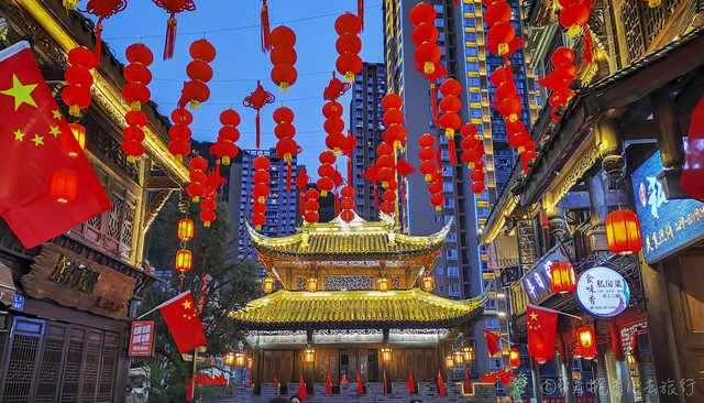 自驾游城口:藏在大巴山中距离主城最远的区县;街景繁华超出想象