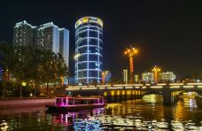 库尔勒天鹅河景区孔雀河段-库尔勒-旅游宝藏打卡日记