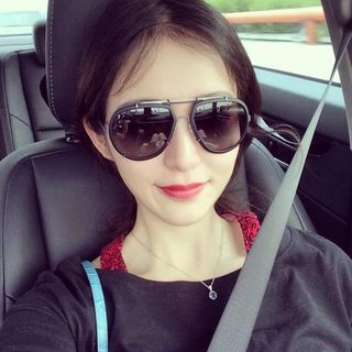 伤心的我到丽江唱情歌，因为丽江情歌让我快乐