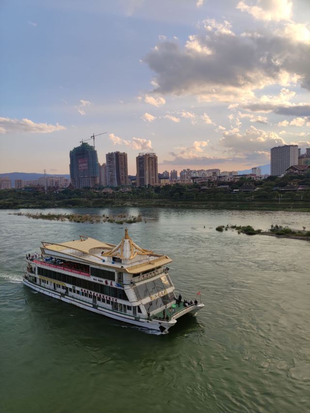 澜沧江风光旅行图片 3