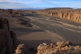 潘竟忠:神奇哈密大海道
