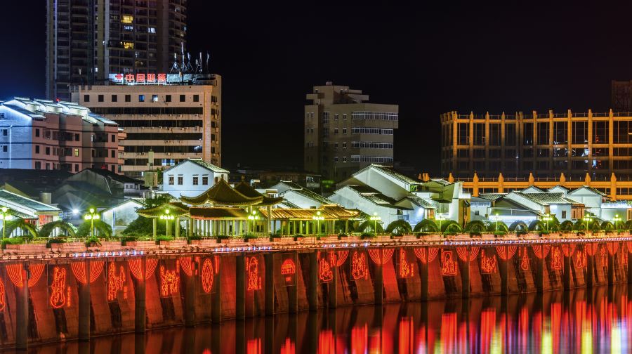 梅江夜游