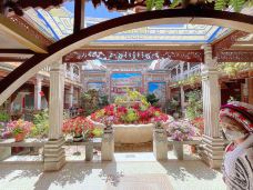 张家花园-大理市-YoYo_4X0W0K9H