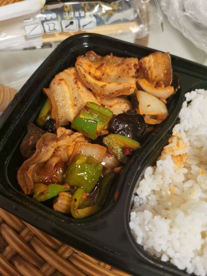 三小羊汤(灵石路店)