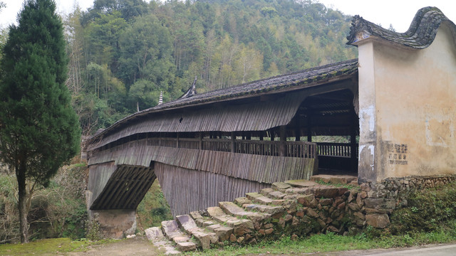 建瓯廊桥-吉溪沿岸的木造廊桥