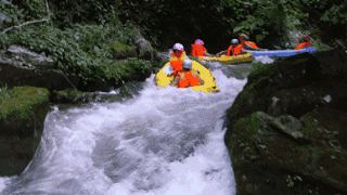 藏在岩洞里的漂流——老虎谷洞漂