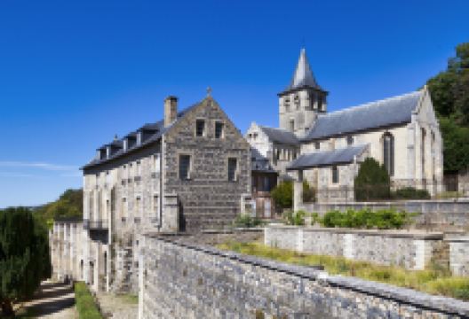 格拉维尔修道院景点图片