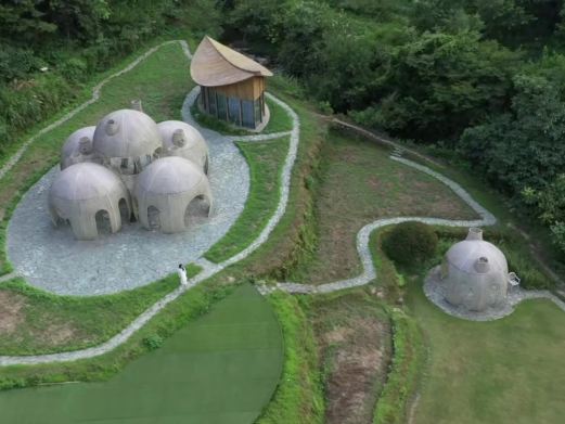 上云溪山里居