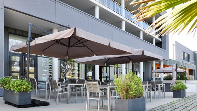 Golden Tulip Pornic Suites