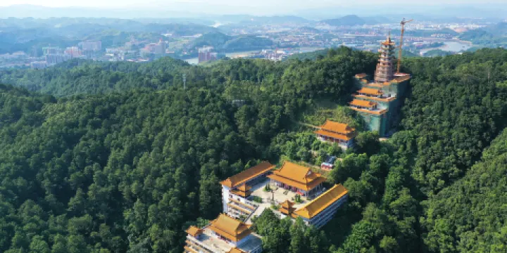 廣西梧州白雲山景區