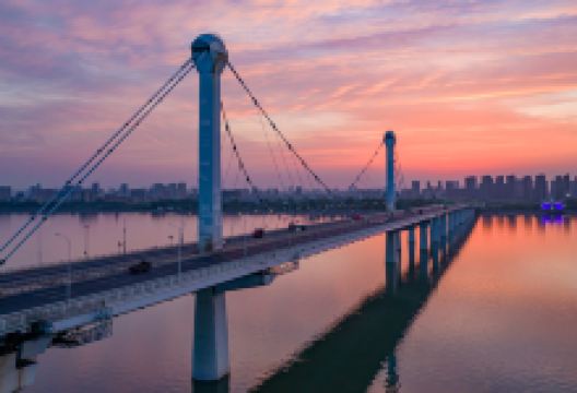 江东大桥景点图片