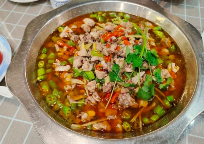 兔行天下鸿鹤鲜锅兔(自贡店)