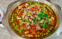兔行天下鸿鹤鲜锅兔(自贡店)餐厅图片