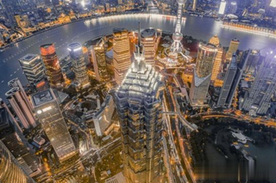 我睡了金茂云端，在87层塔尖俯瞰魔都！