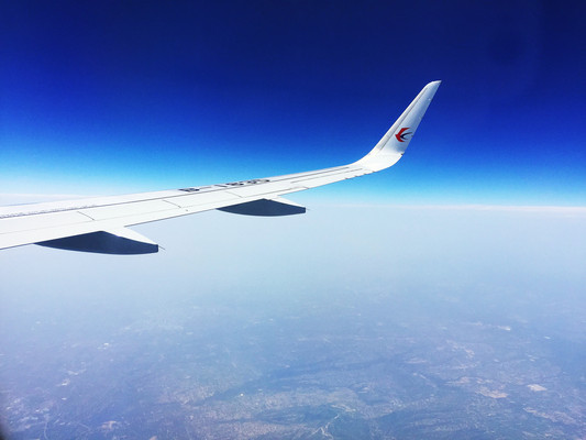 MU9896!北京大兴-成都:东航A320,大赞餐食,云层和雪山真特别