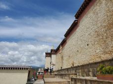 迪庆藏族自治州文化博览中心-香格里拉-CD云上