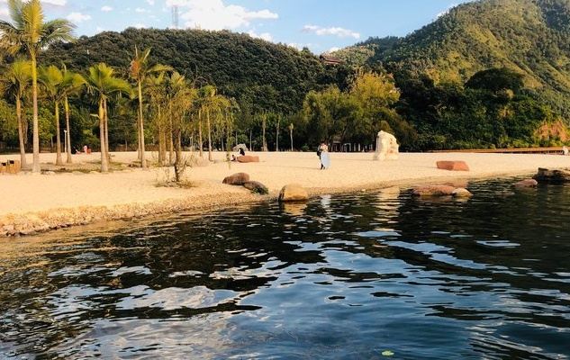 月亮湾旅行图片 1