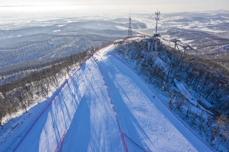 长春庙香山滑雪场