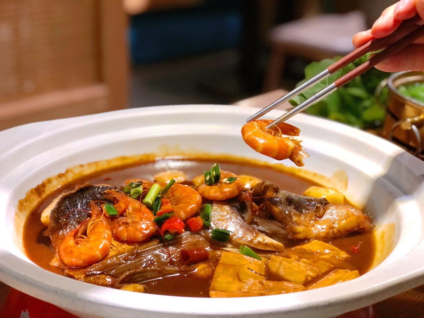 卢大鲜鱼头捞饭(万达茂店)