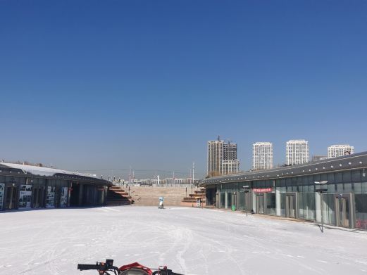 兴城比基尼广场