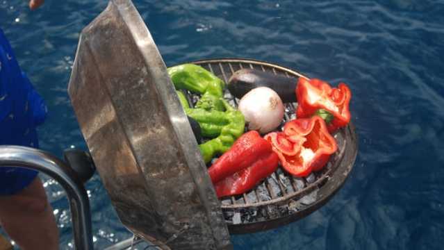 Urània II, boat restaurant