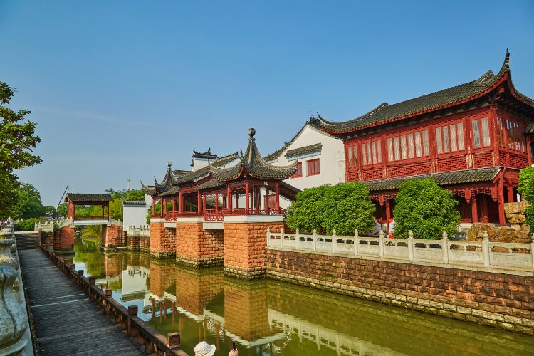八大山人梅湖景区