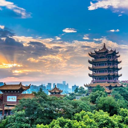 武汉+黄鹤楼+东湖生态旅游风景区+宜昌+长江三峡+三峡大坝5日4晚私家团