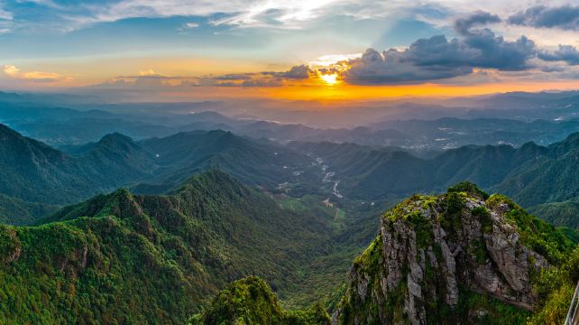 梅州市雁山湖国际花园度假区