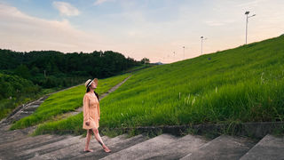 武汉周边自驾1H-碧波草海、蓝天晚霞让身心沉浸在景色里